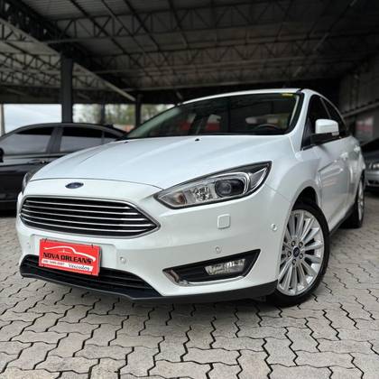 FORD FOCUS 2.0 TITANIUM PLUS 16V FLEX 4P POWERSHIFT FORD FOCUS 2.0 TITANIUM PLUS 16V FLEX 4P POWERSHIFT